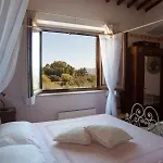 Bed & Breakfast L' Antica Fonte 4*