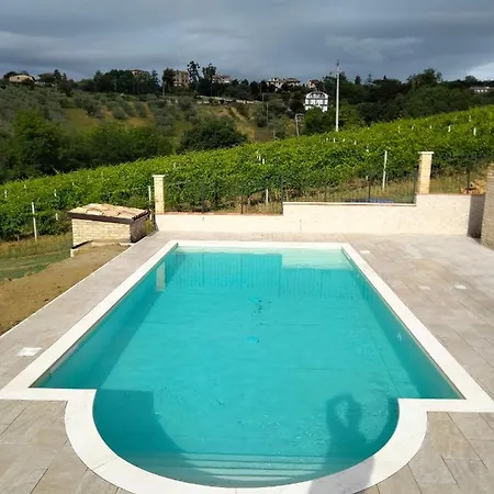 Bed & Breakfast L' Antica Fonte 3*