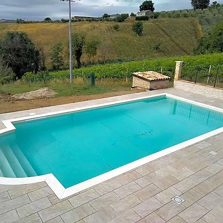 Bed & Breakfast L' Antica Fonte 4*